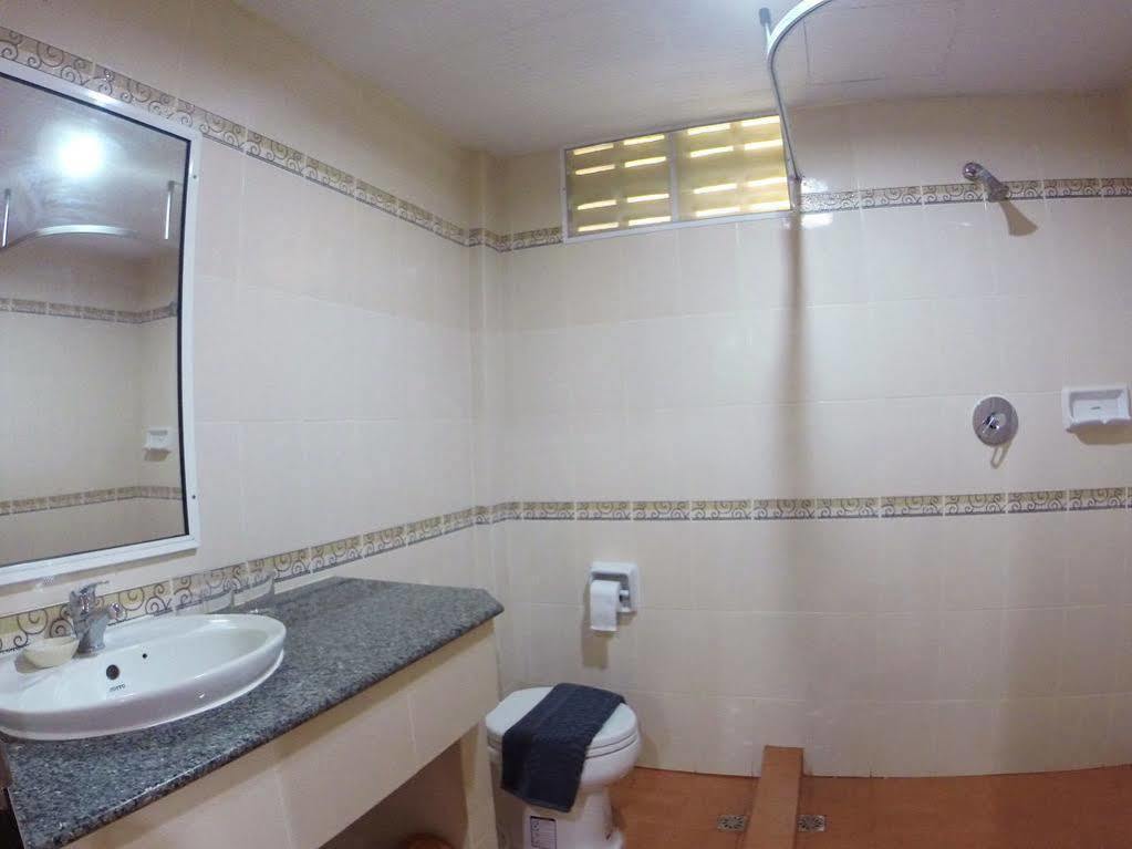 Oyo 523 Aa Pattaya Ville Eksteriør billede
