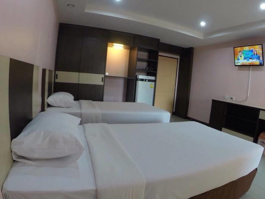 Oyo 523 Aa Pattaya Ville Eksteriør billede
